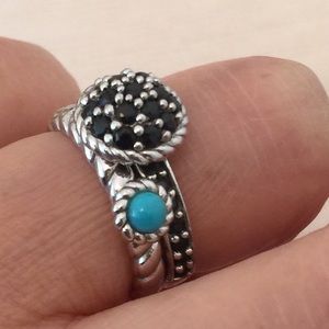 Set of two gemstone rings